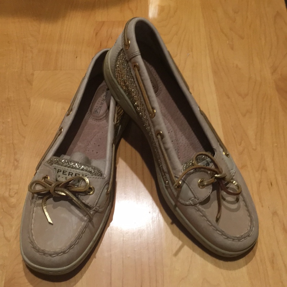 NWOT Sperry boat shoes